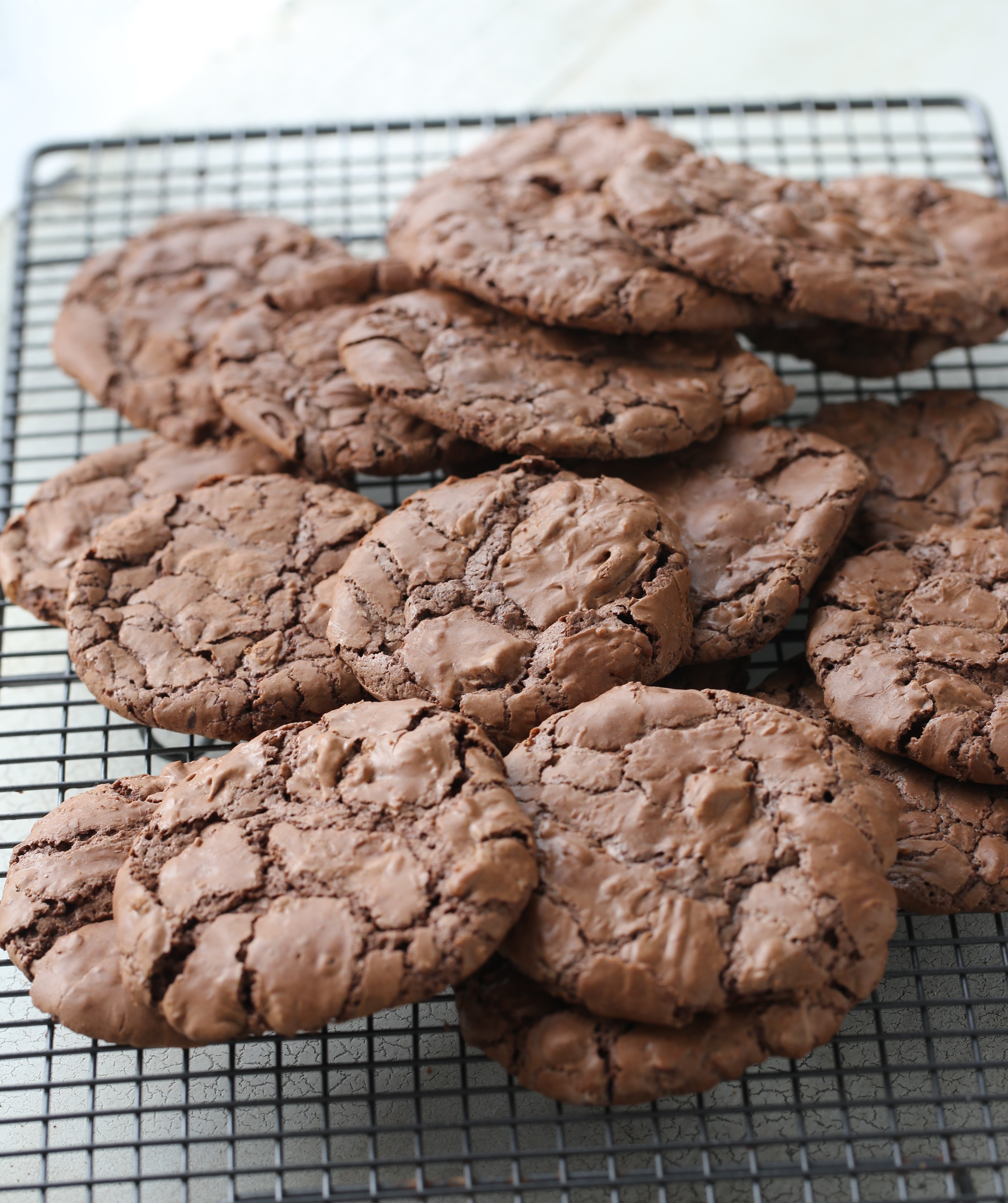 Brownieskjeks med sjokoladebiter Bakelyst